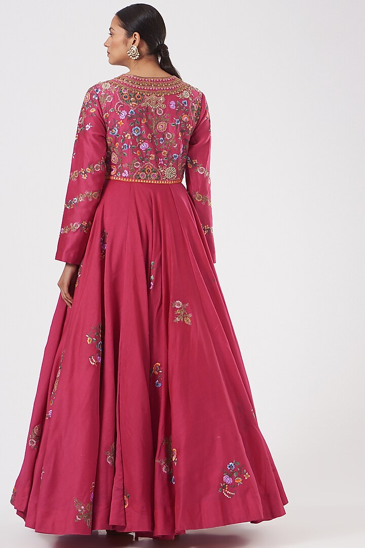 Magenta Chanderi Printed Kurta Set by Debyani at Pernia's Pop Up Shop