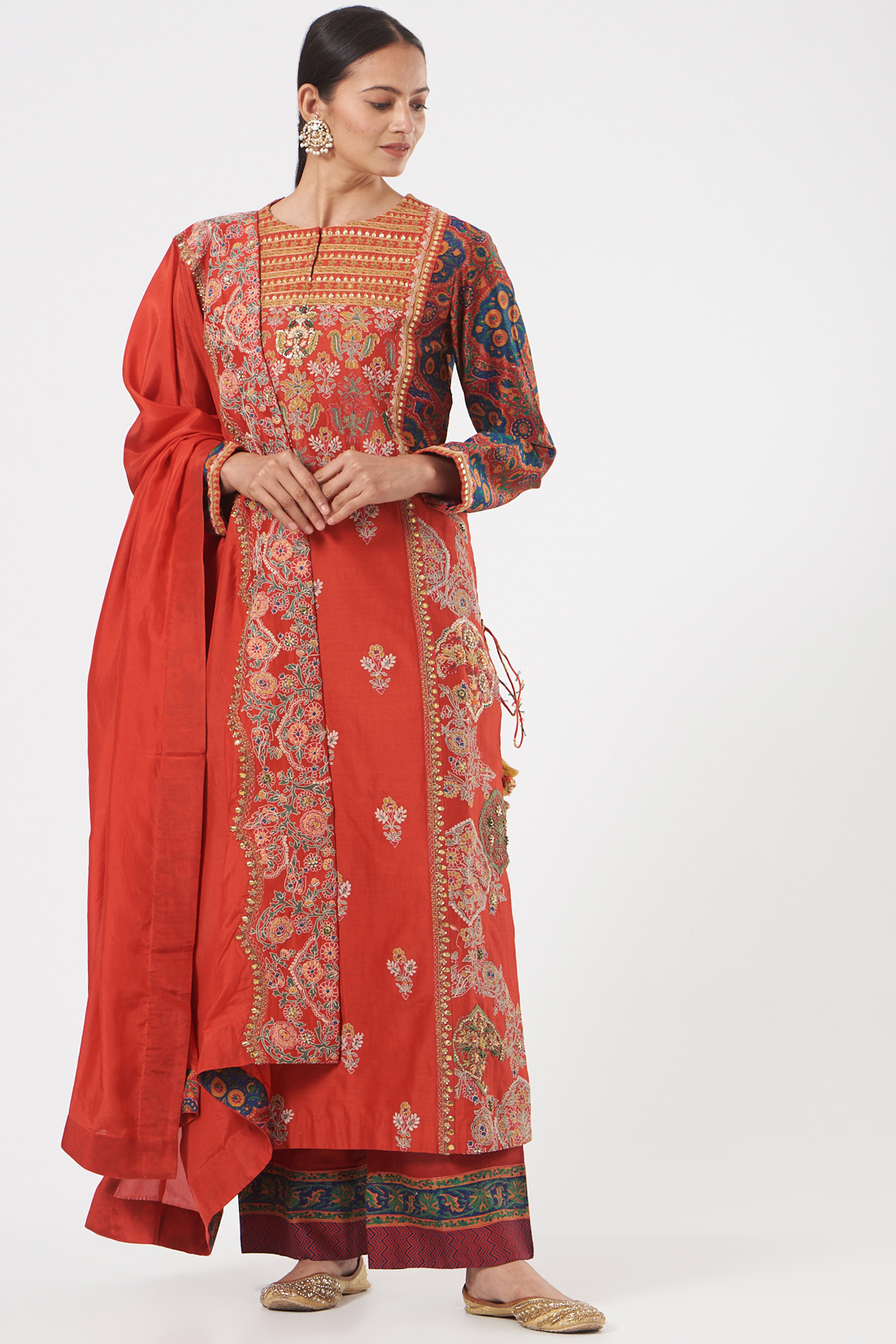 Red Chanderi Printed Kurta Set by Debyani at Pernia's Pop Up Shop