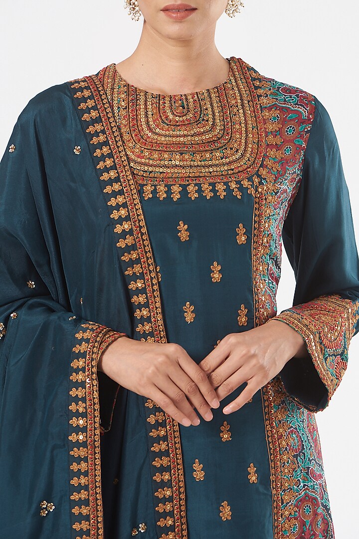 Blue Habutai Silk Printed Kurta Set by Debyani at Pernia's Pop Up Shop