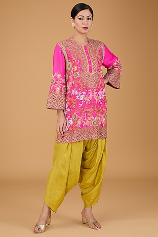 Pink Silk Kurta Set by Debyani