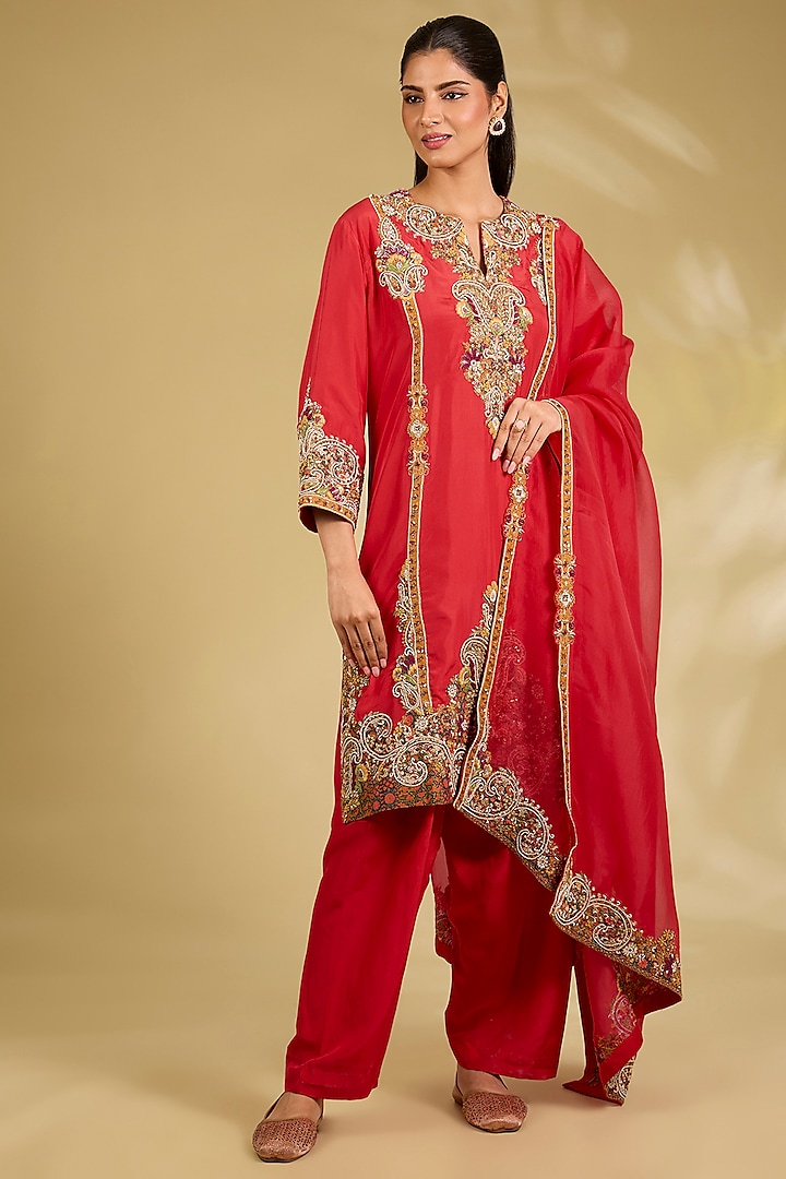 Red Silk Embroidered Kurta Set by Debyani at Pernia's Pop Up Shop