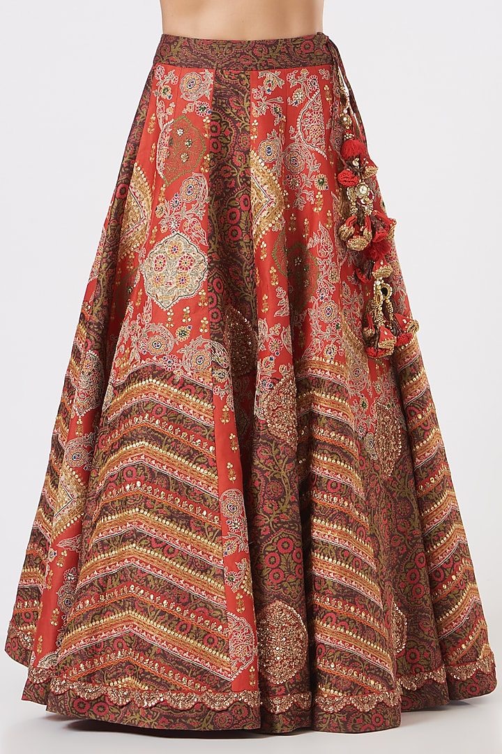 Faded Red Chanderi Embroidered Bridal Lehenga Set by Debyani at Pernia's Pop Up Shop