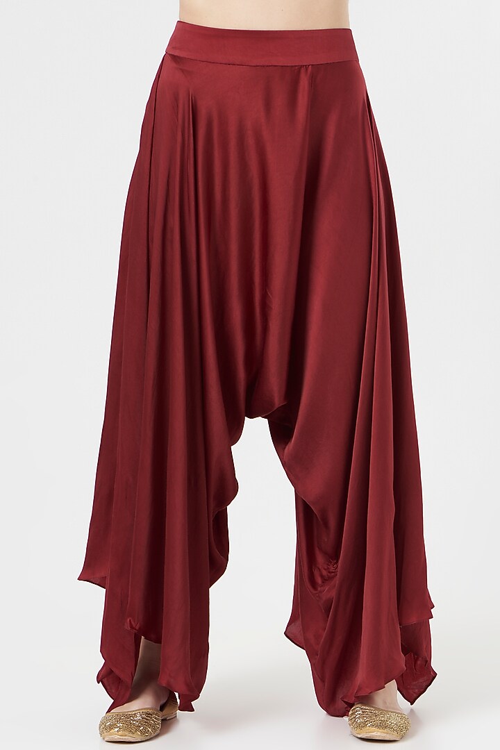 Maroon Chanderi Embroidered Jacket Set by Debyani at Pernia's Pop Up Shop