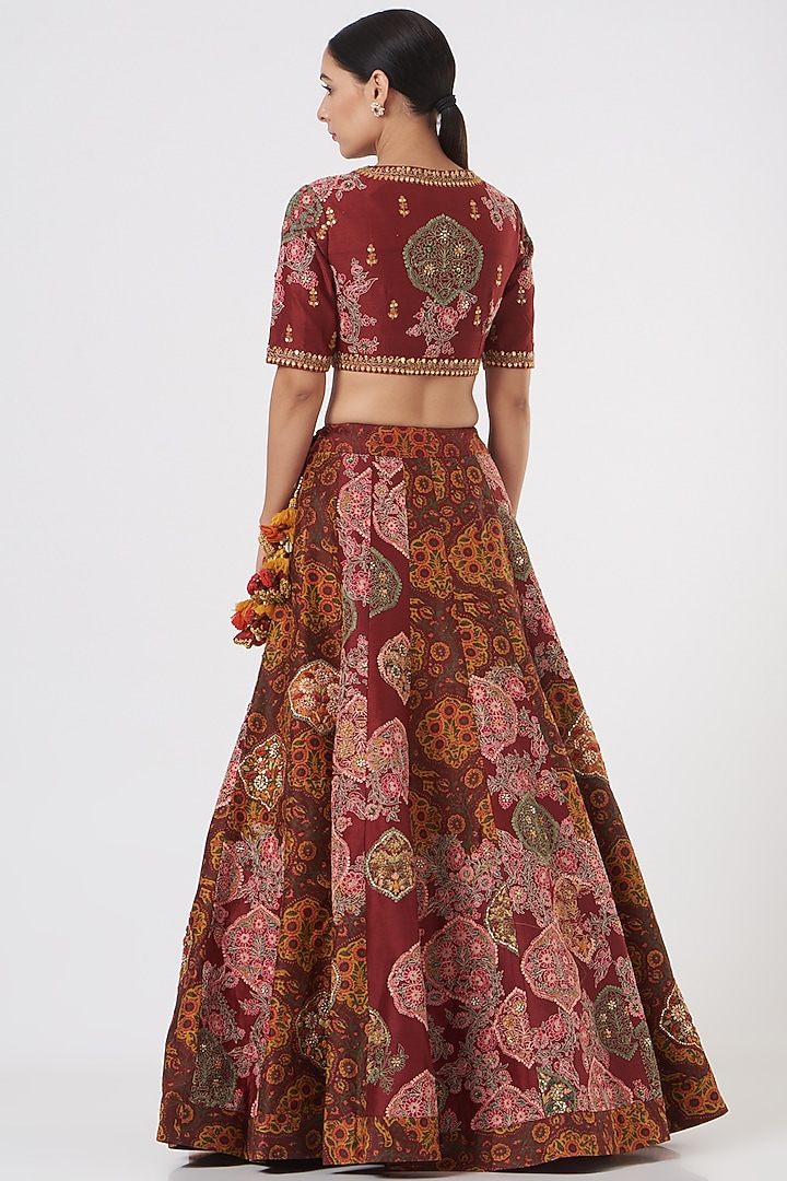 Deep Maroon Chanderi Embroidered Bridal Lehenga Set by Debyani at Pernia's Pop Up Shop