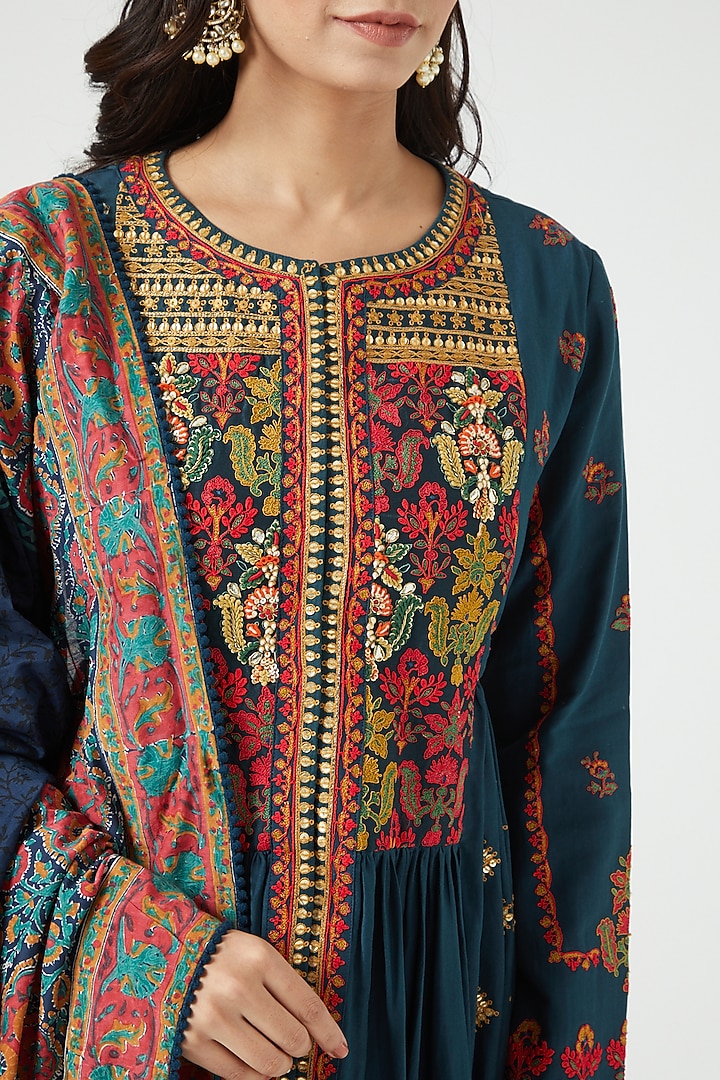 Navy Blue Chanderi Kurta Set by Debyani at Pernia's Pop Up Shop