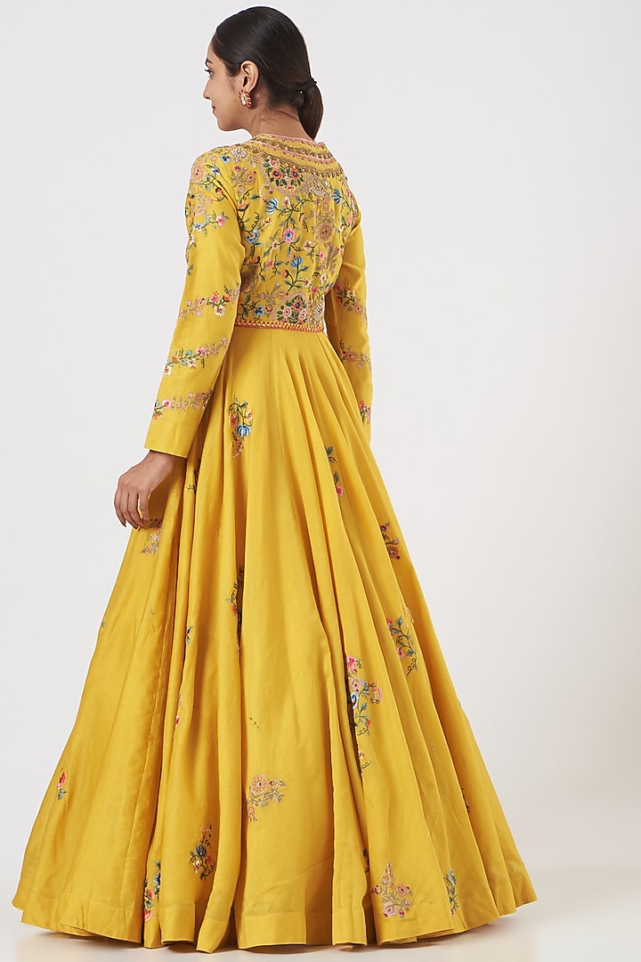 Mustard Kalidar Wedding Anarkali Set by Debyani at Pernia's Pop Up Shop