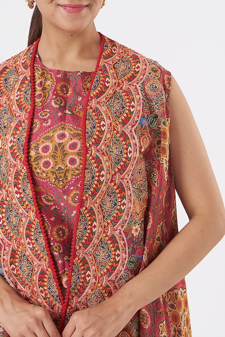 Magenta Printed Jacket Set by Debyani at Pernia's Pop Up Shop