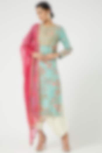 Turquoise Banglore Silk Kurta Set by Debyani at Pernia's Pop Up Shop