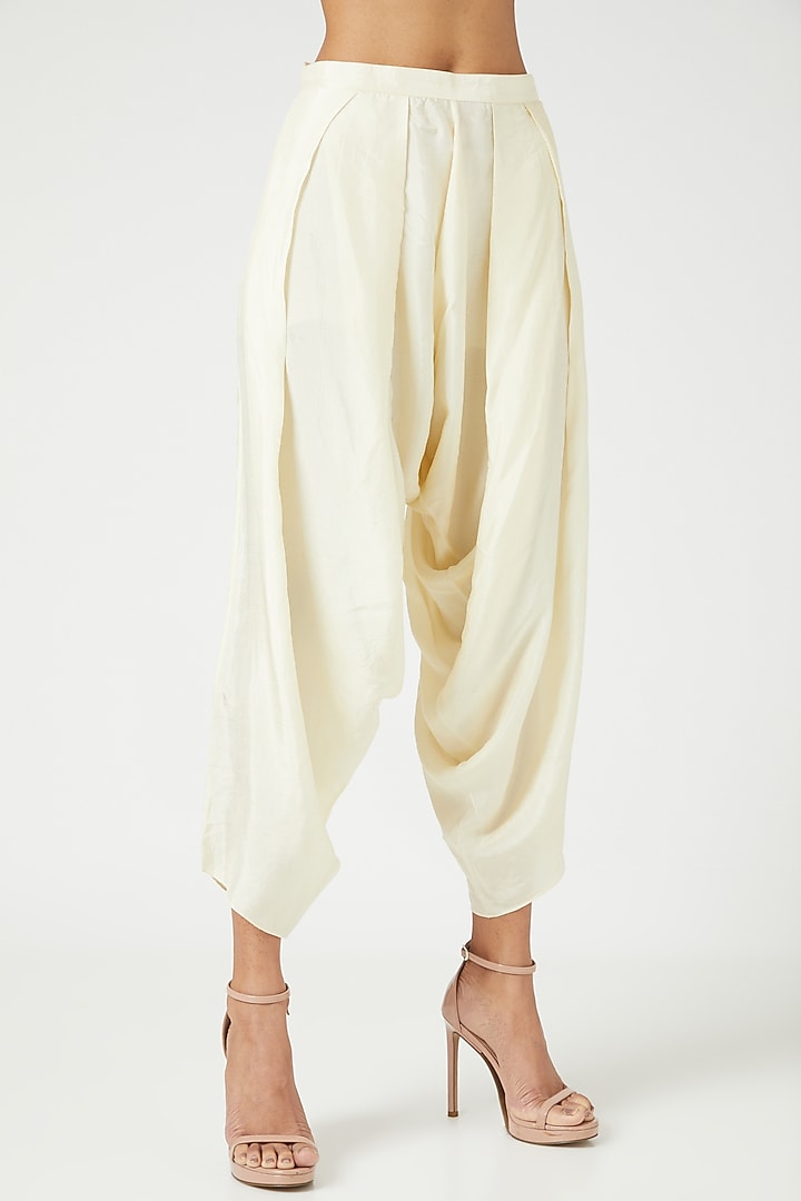 Turquoise Banglore Silk Kurta Set by Debyani at Pernia's Pop Up Shop