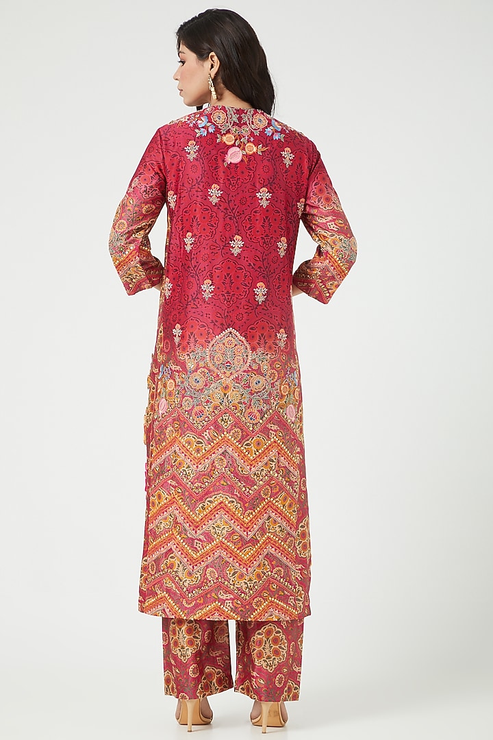 Magenta Chanderi Ombre Kurta Set by Debyani at Pernia's Pop Up Shop