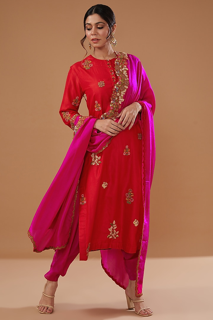 Red Silk Embroidered Kurta Set by Debyani at Pernia's Pop Up Shop