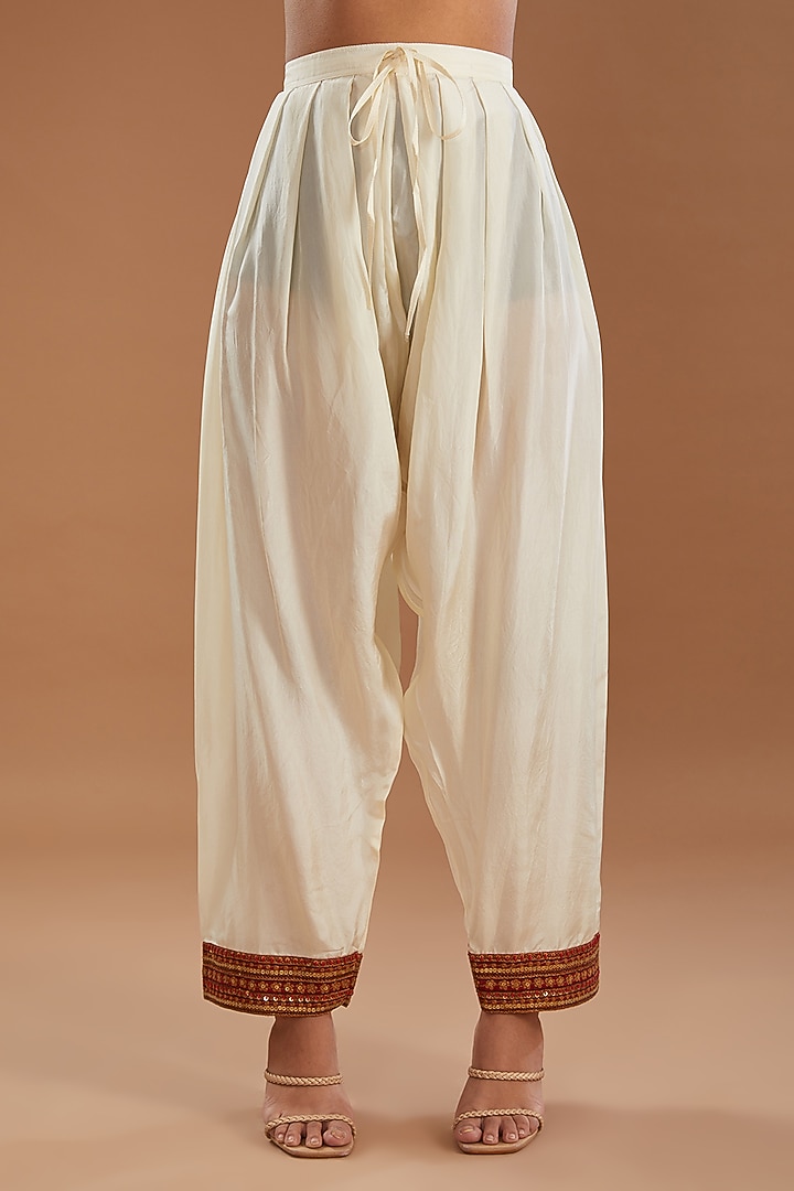 Red Chanderi Embroidered Kurta Set by Debyani at Pernia's Pop Up Shop