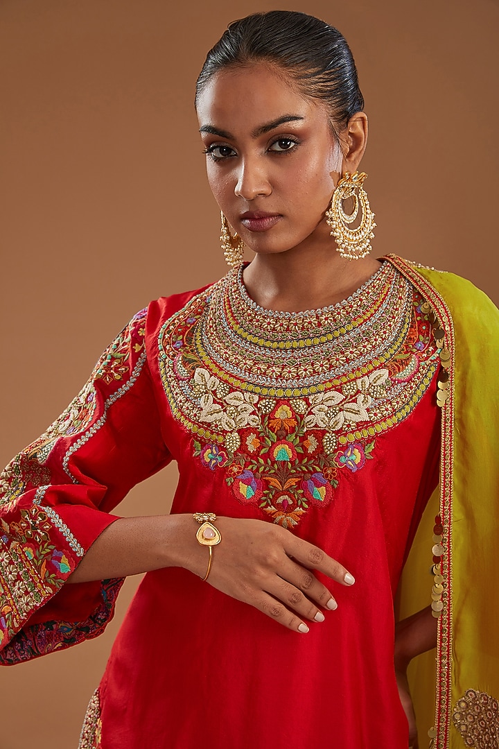 Red Chanderi Embroidered Kurta Set by Debyani at Pernia's Pop Up Shop