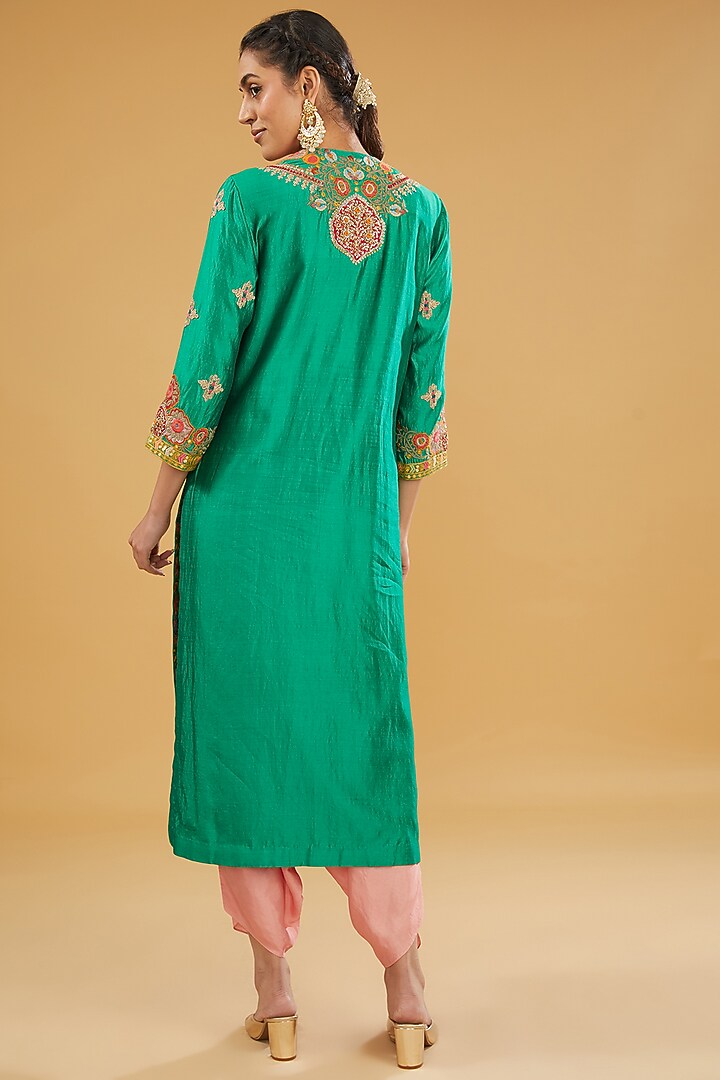 Green Silk Embroidered Kurta Set by Debyani at Pernia's Pop Up Shop