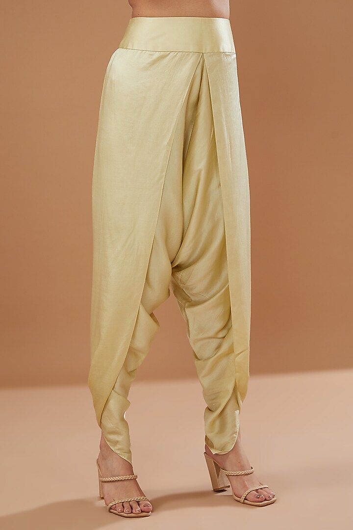 Green Chanderi Embroidered Jacket Set by Debyani at Pernia's Pop Up Shop