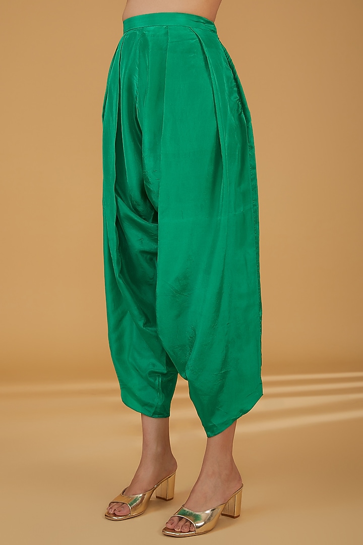 Rani Pink Chanderi Silk Hand Embroidered Gathered Kurta Set by Debyani at Pernia's Pop Up Shop