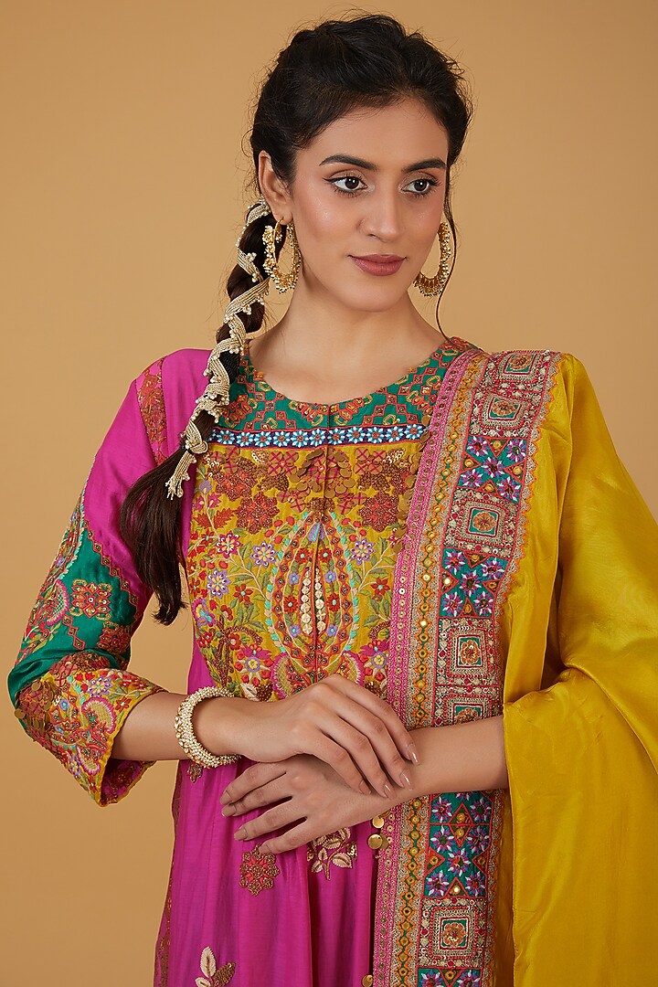 Rani Pink Chanderi Silk Hand Embroidered Gathered Kurta Set by Debyani at Pernia's Pop Up Shop