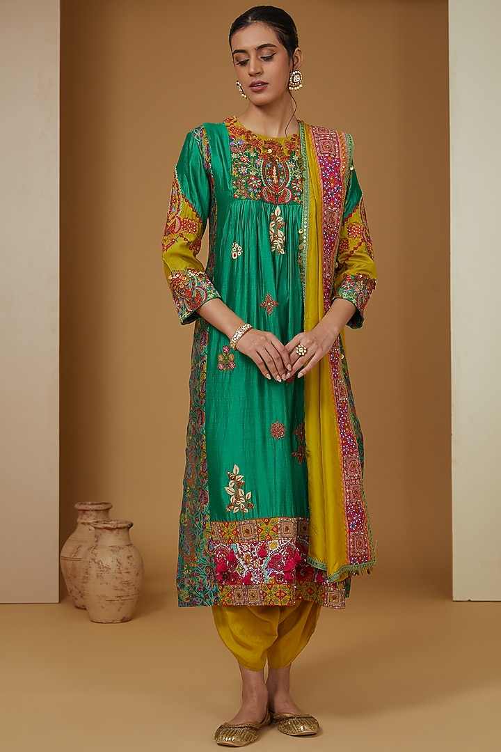 Green Cotton Silk Embroidered Gathered Kurta Set by Debyani at Pernia's Pop Up Shop