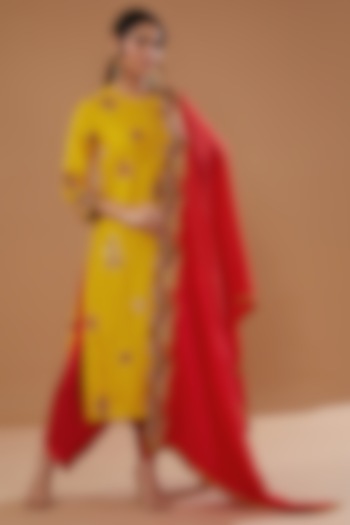 Mustard Silk Embroidered Kurta Set by Debyani at Pernia's Pop Up Shop