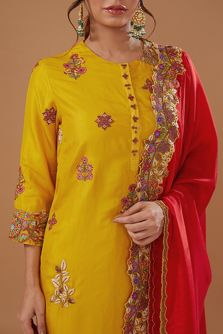 Mustard Silk Embroidered Kurta Set by Debyani at Pernia's Pop Up Shop