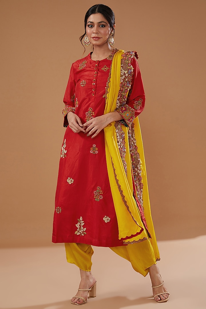 Red Silk Embroidered Kurta Set by Debyani at Pernia's Pop Up Shop