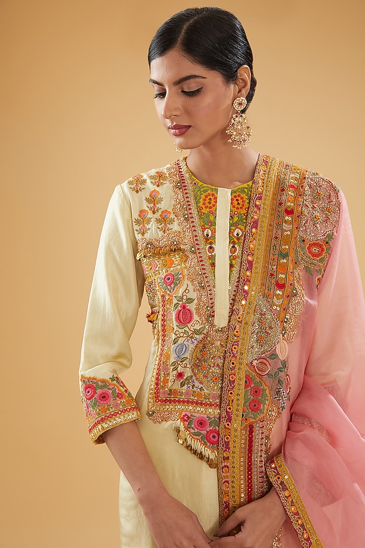 Cream Silk Patch Work Kurta Set by Debyani at Pernia's Pop Up Shop