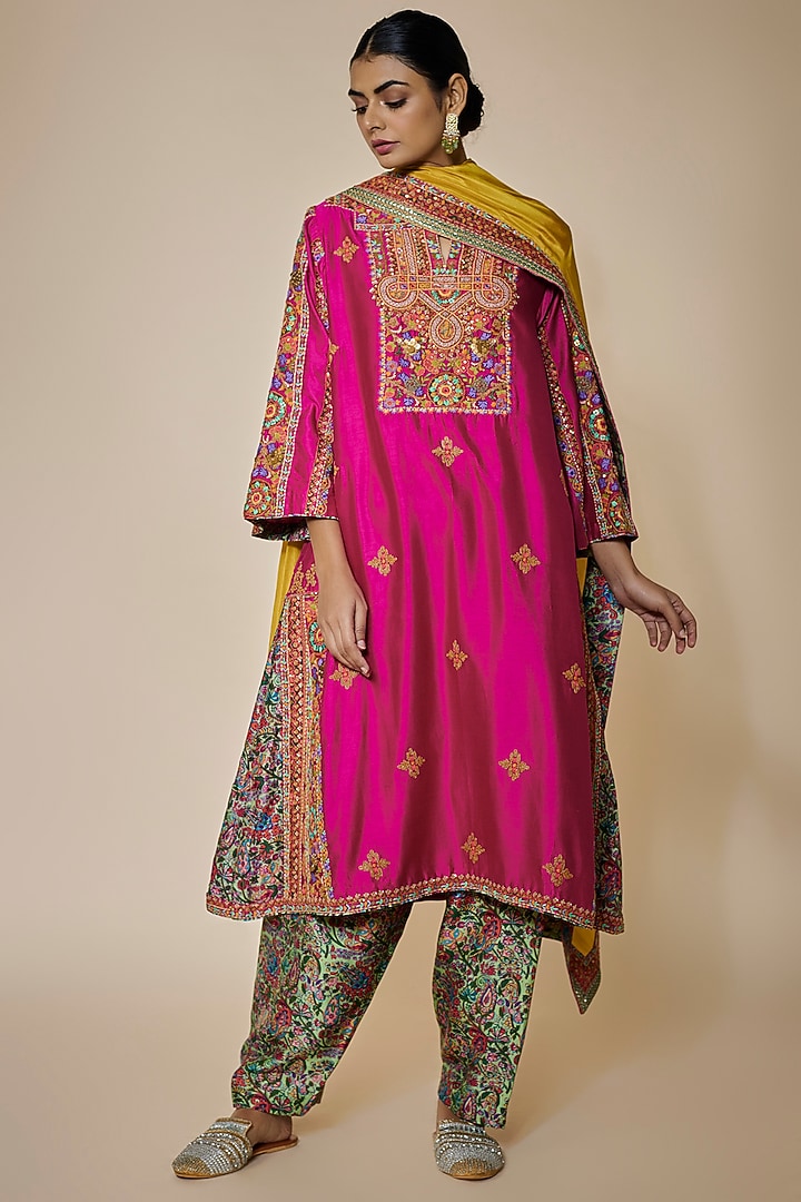 Magenta Chanderi Silk Geometric Printed Choga Kurta Set by Debyani at Pernia's Pop Up Shop