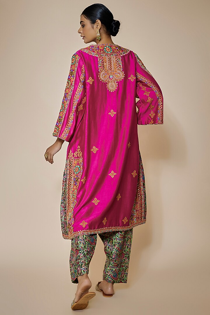 Magenta Chanderi Silk Geometric Printed Choga Kurta Set by Debyani at Pernia's Pop Up Shop