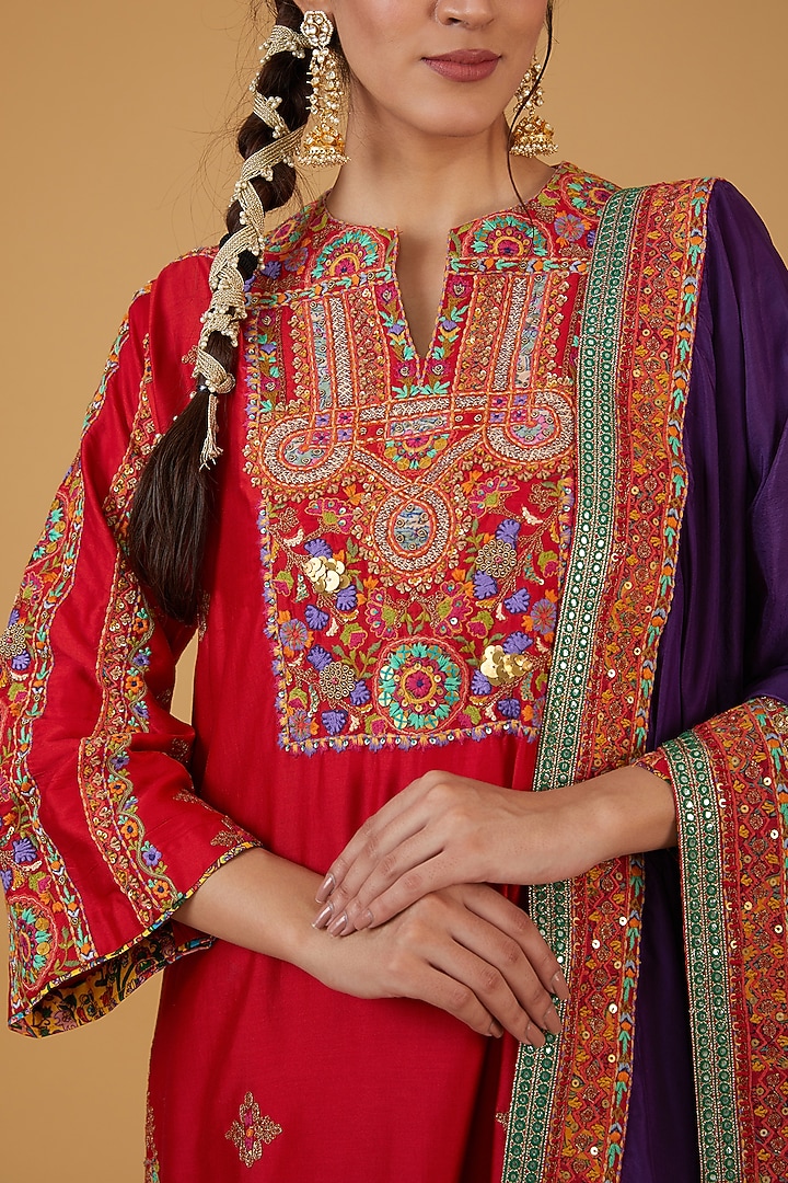 Red Chanderi Silk Hand Embroidered Choga Kurta Set by Debyani at Pernia's Pop Up Shop