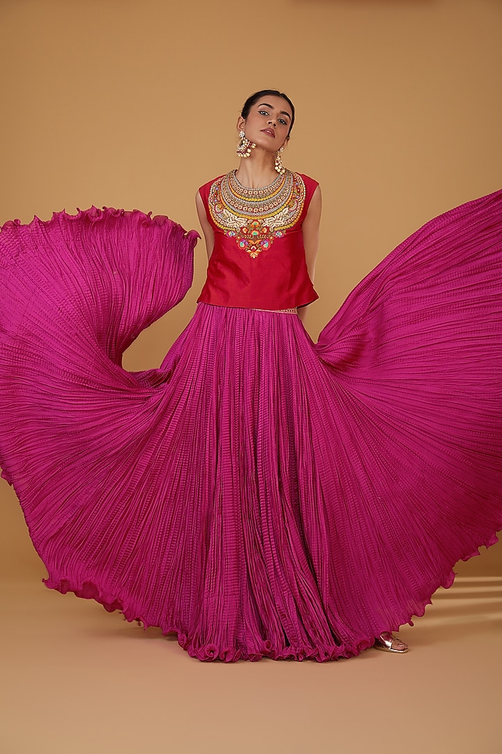 Magenta Chanderi Silk Crushed Skirt Set by Debyani at Pernia's Pop Up Shop