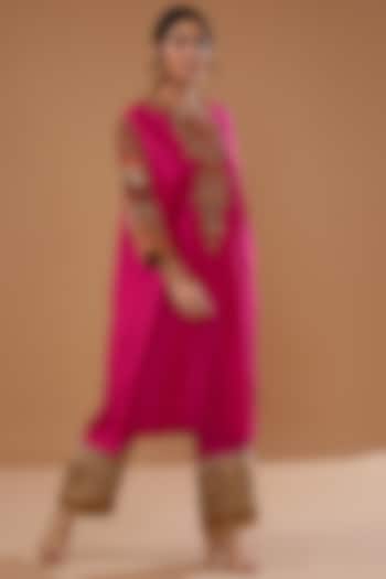 Magenta Silk Kurta Set by Debyani at Pernia's Pop Up Shop