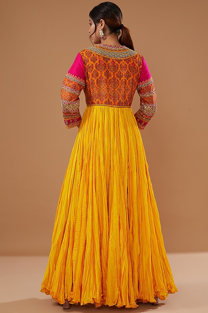 Mustard Chanderi Crushed Tunic Set by Debyani at Pernia's Pop Up Shop