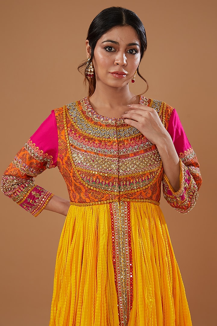 Mustard Chanderi Crushed Tunic Set by Debyani at Pernia's Pop Up Shop