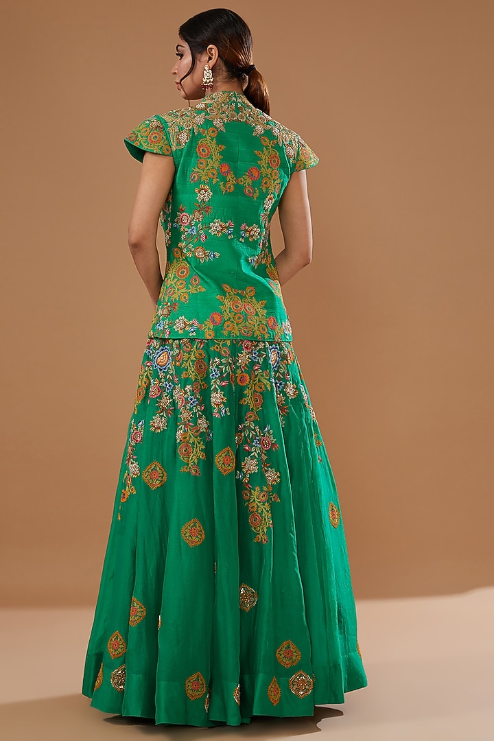 Green Raw Silk Embroidered Jacket Wedding Lehenga Set by Debyani at Pernia's Pop Up Shop