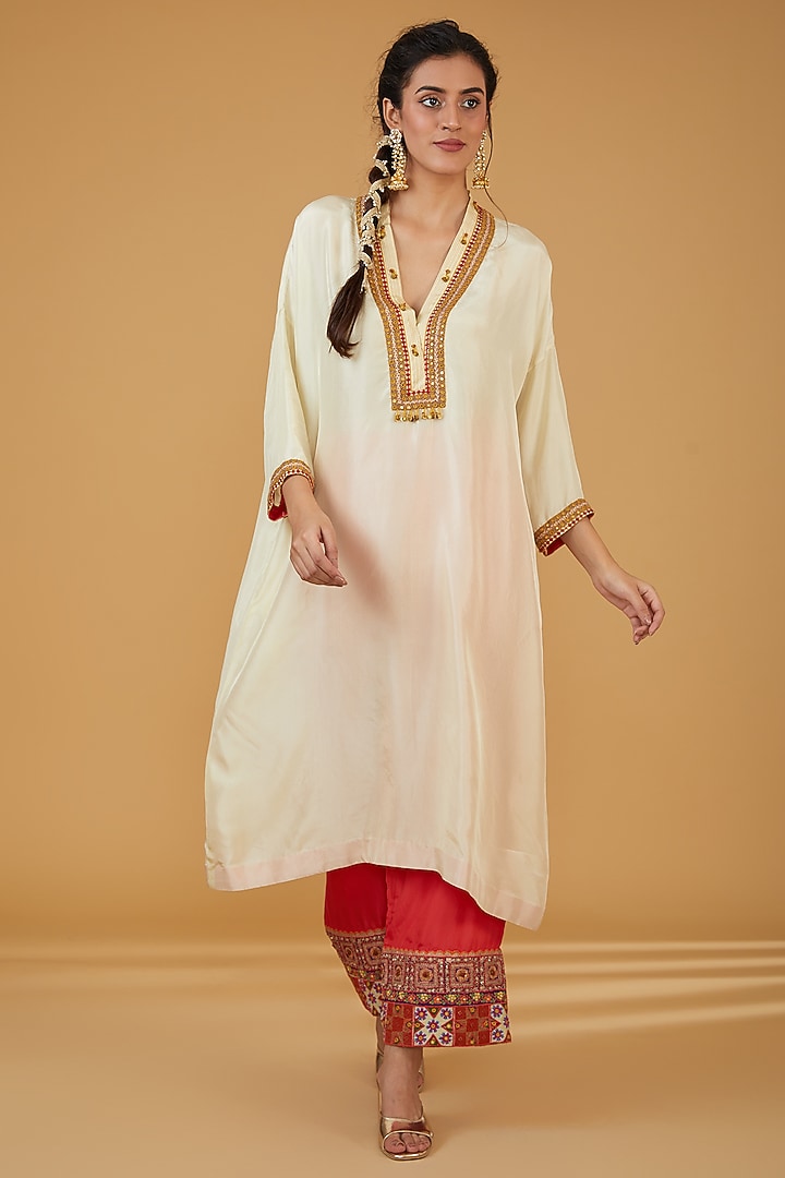 Light Beige Chanderi Silk Kurta Set by Debyani at Pernia's Pop Up Shop