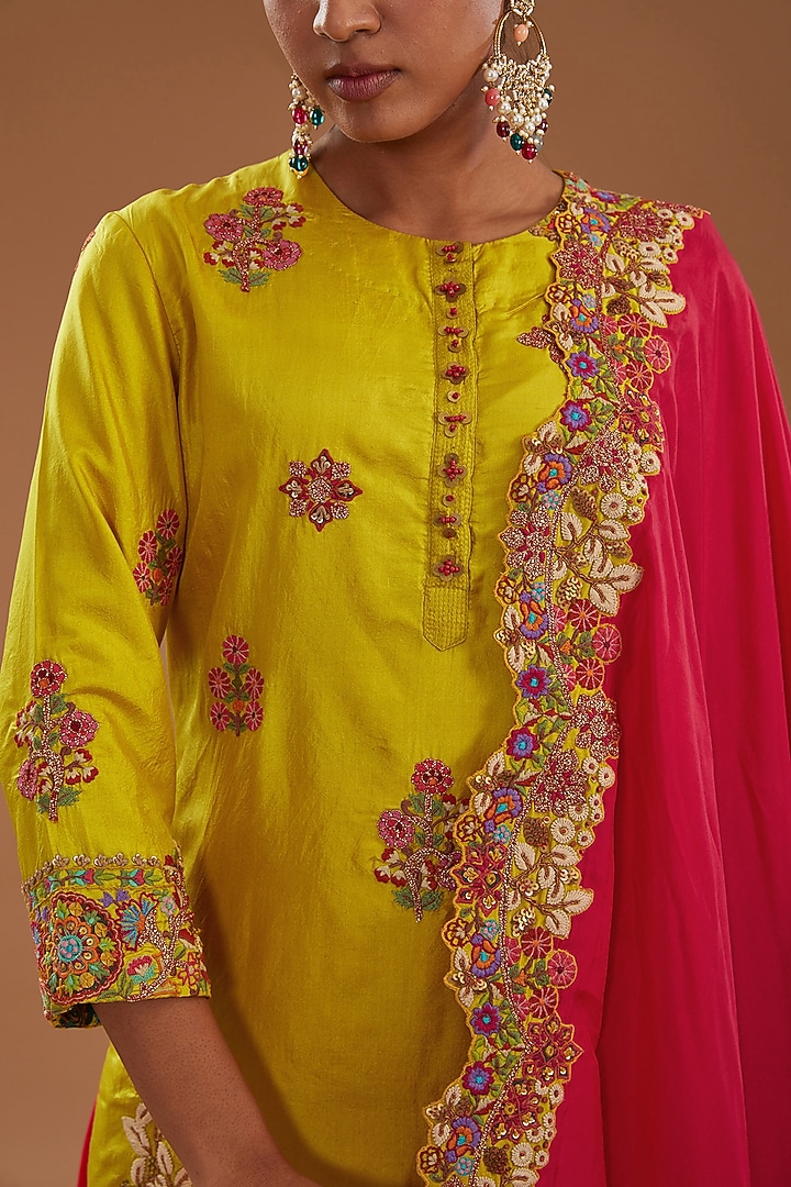 Yellow Chanderi Embroidered Kurta Set by Debyani at Pernia's Pop Up Shop