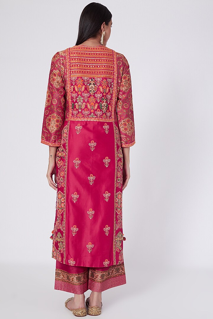 Magenta Printed Kurta Set by Debyani at Pernia's Pop Up Shop