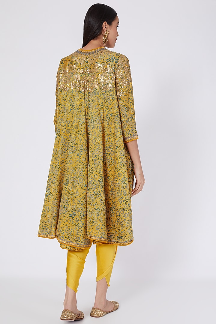 Yellow Printed & Sequins Jacket Set by Debyani at Pernia's Pop Up Shop