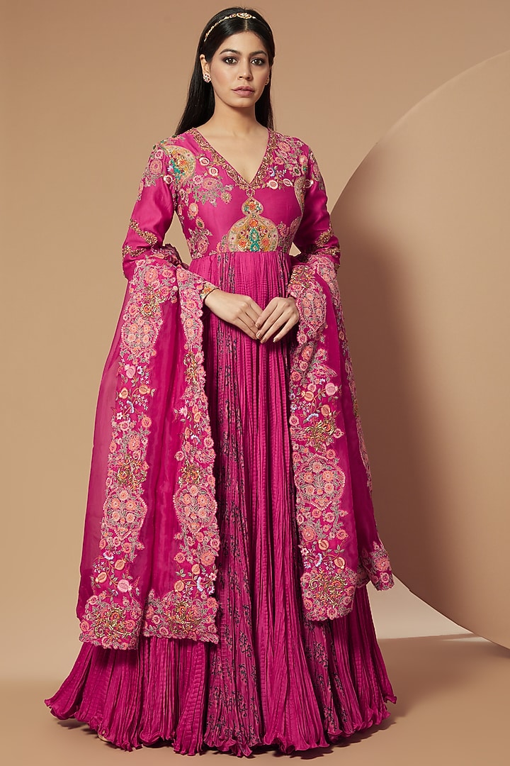Magenta Crushed Chanderi Bridal Anarkali Set by Debyani at Pernia's Pop Up Shop