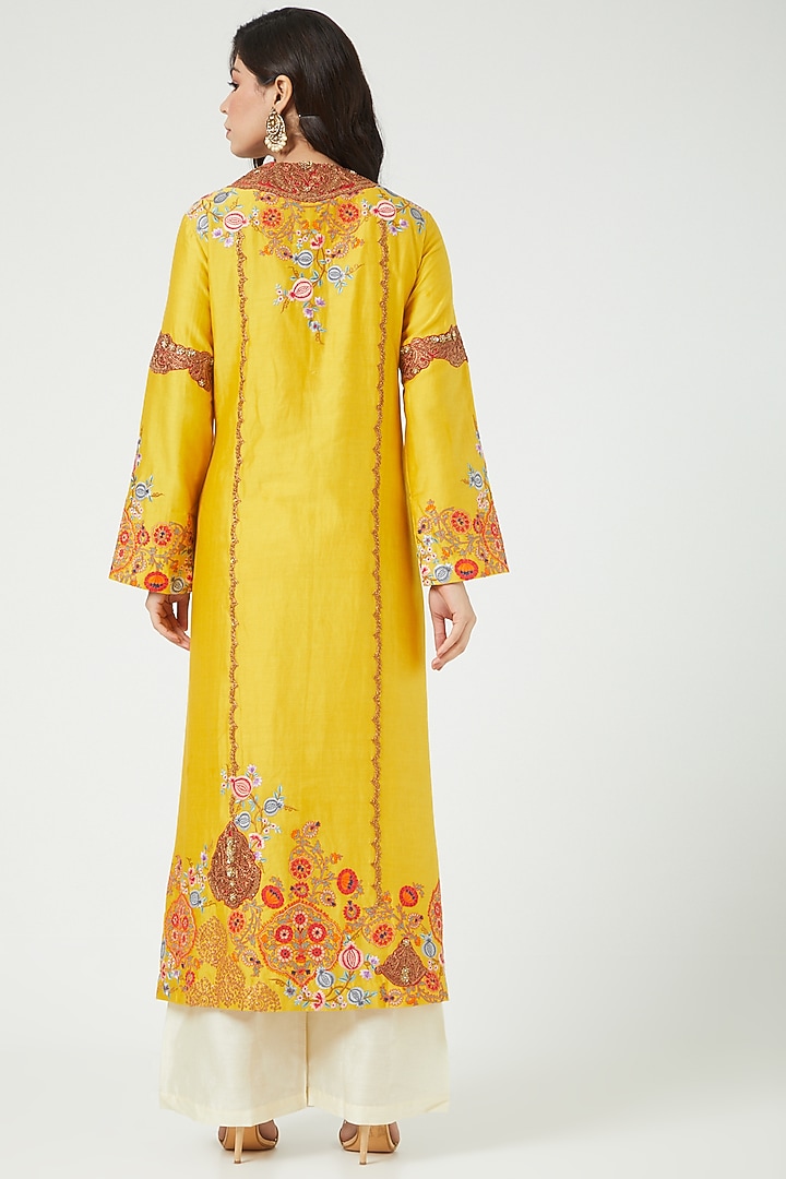 Mustard Scalloped Kurta Set by Debyani at Pernia's Pop Up Shop