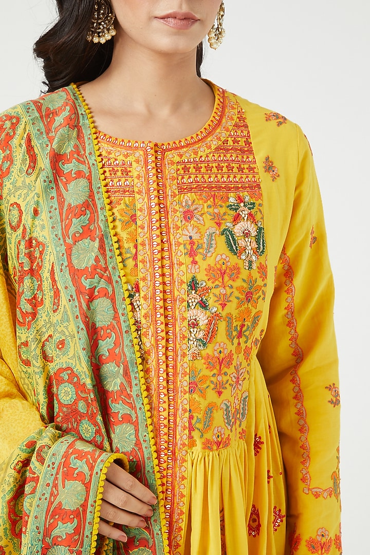 Mustard Chanderi Kurta Set by Debyani at Pernia's Pop Up Shop