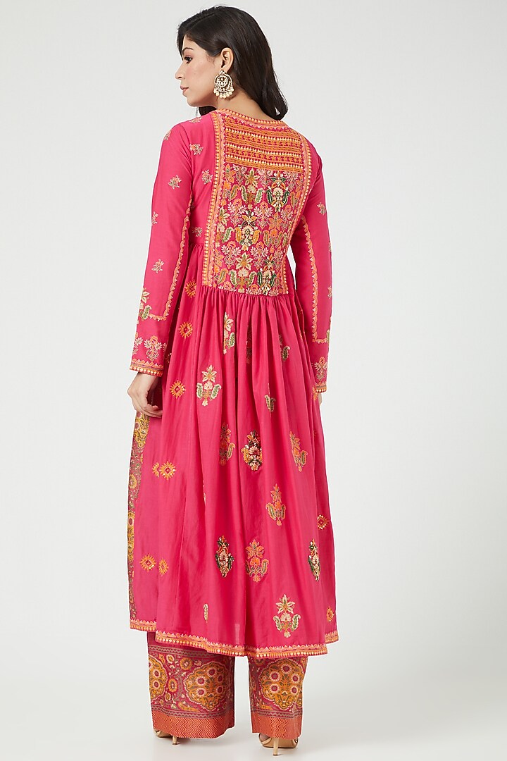 Magenta Chanderi Kurta Set by Debyani at Pernia's Pop Up Shop