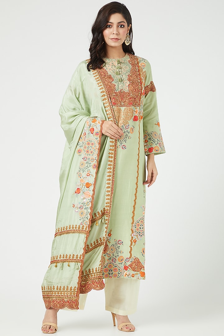 Pista Green Chanderi Scalloped Kurta Set by Debyani at Pernia's Pop Up Shop