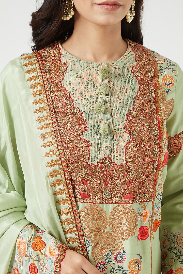 Pista Green Chanderi Scalloped Kurta Set by Debyani at Pernia's Pop Up Shop