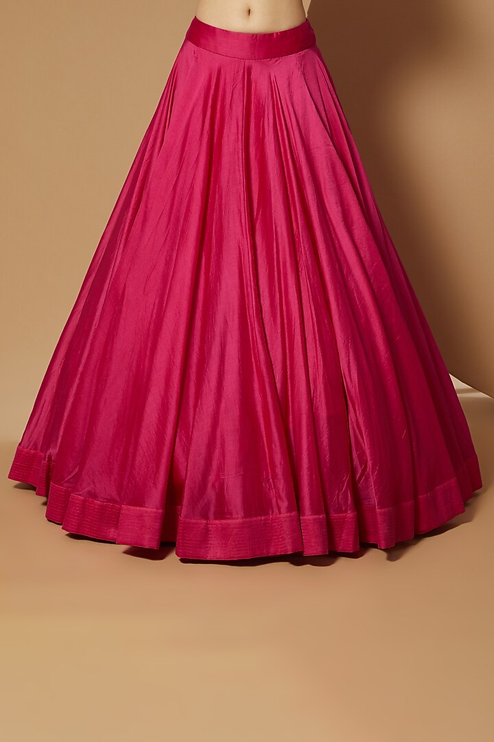 Magenta Chanderi & Raw Silk Skirt Set by Debyani at Pernia's Pop Up Shop