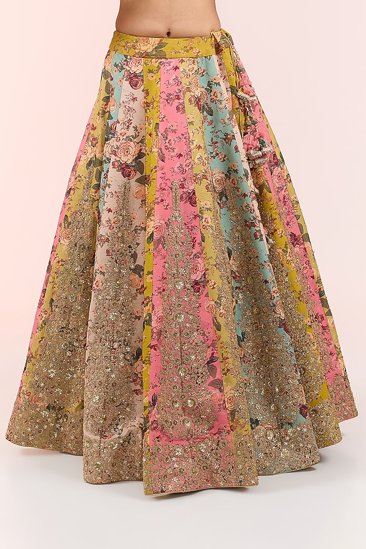 Pink Silk Embroidered & Floral Printed Bridal Lehenga Set by Debyani at Pernia's Pop Up Shop