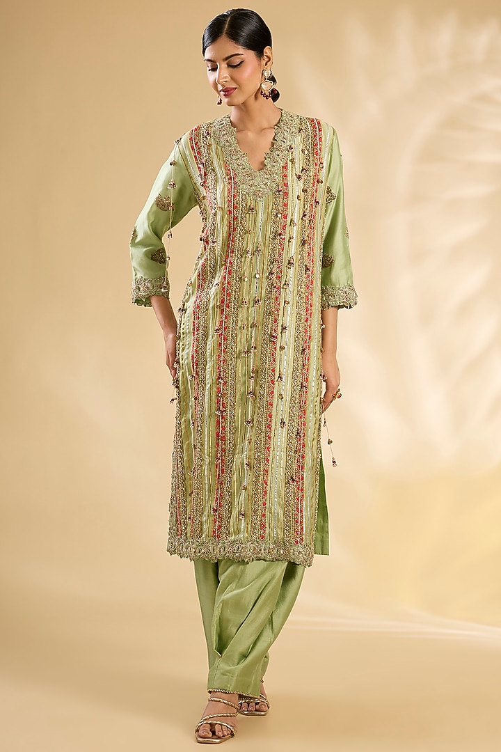 Pista Green Floral Printed & Hand Embroidered Kurta Set by Debyani at Pernia's Pop Up Shop