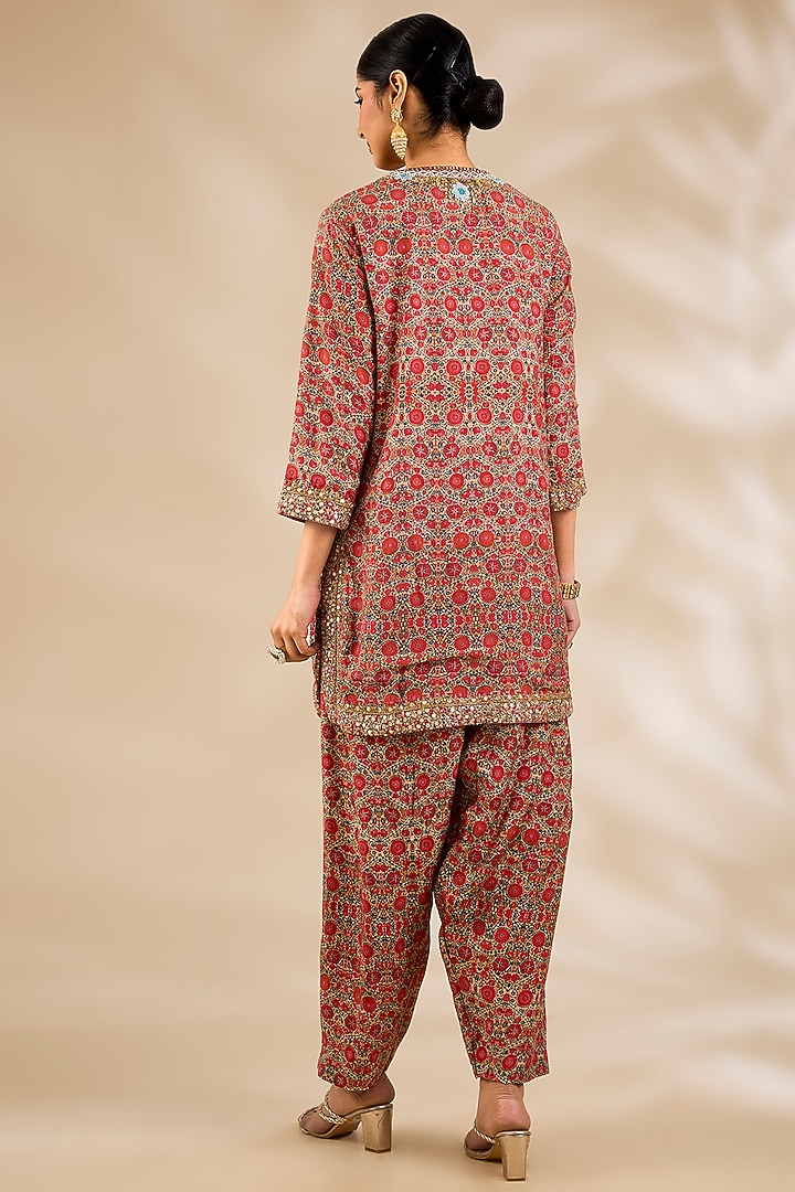Red Silk Hand & Machine Embroidered Kurta Set by Debyani at Pernia's Pop Up Shop
