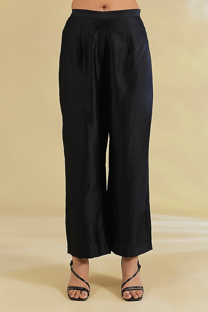 Black Silk Hand & Machine Embroidered Kurta Set by Debyani at Pernia's Pop Up Shop