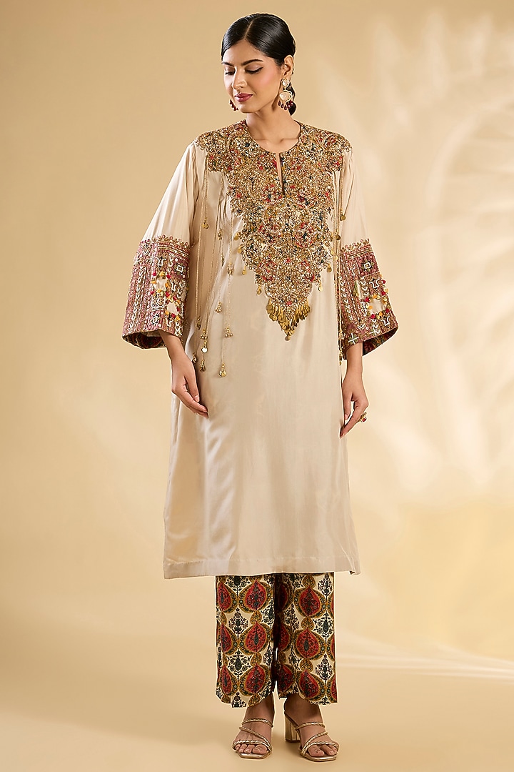 Ivory Silk Abstract Printed & Hand Embroidered Kurta Set by Debyani at Pernia's Pop Up Shop